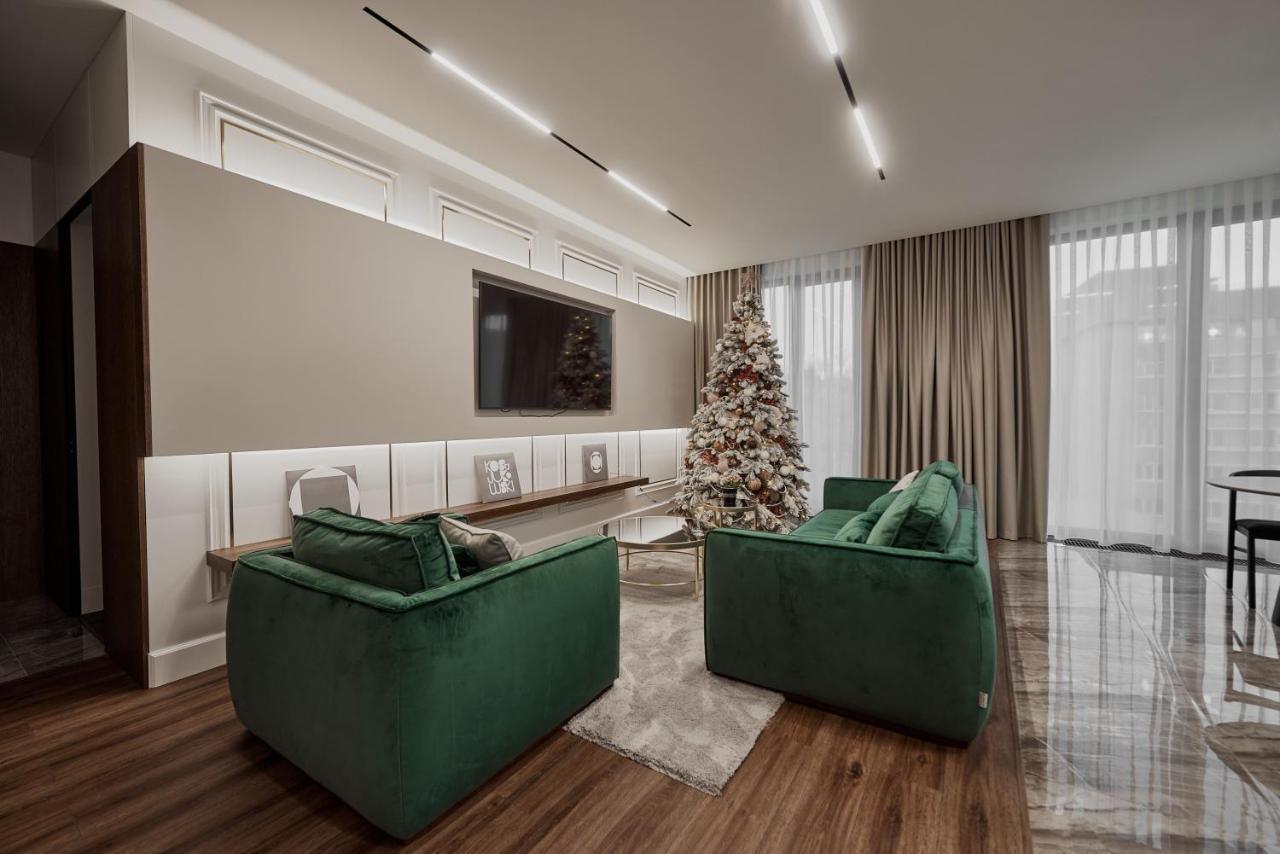 Kostjukowski Apartments Avalon Lviv Exterior foto